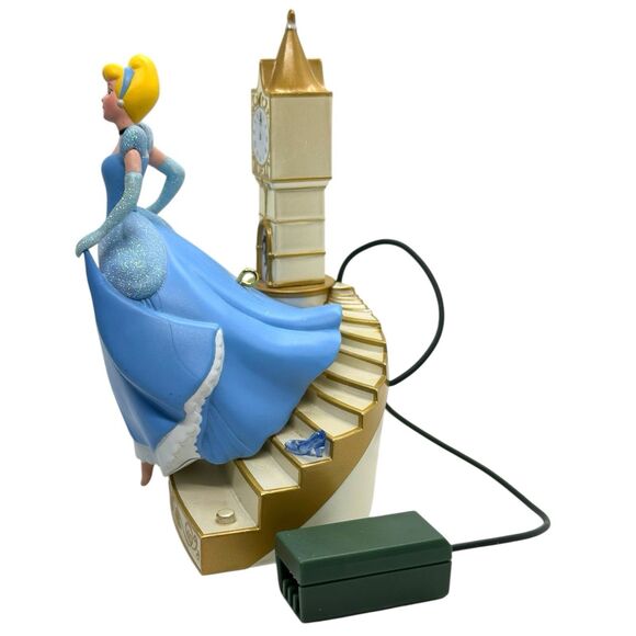 Vintage 2015 Hallmark The Clock Strikes Twelve Christmas Ornament Cinderella - Picture 2 of 7